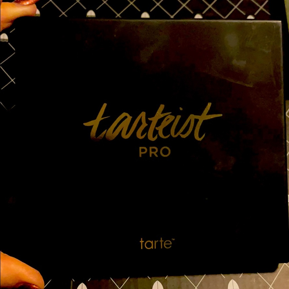 Tarts eye pallet